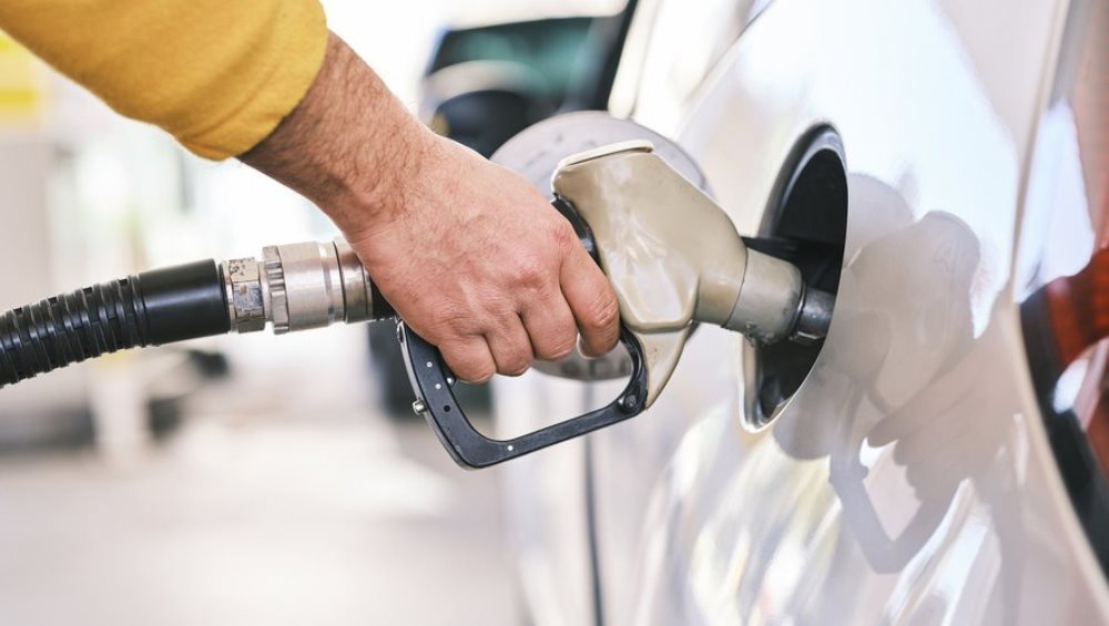 Ndryshon cmimi i karburanteve, rritet serish nafta dhe benzina